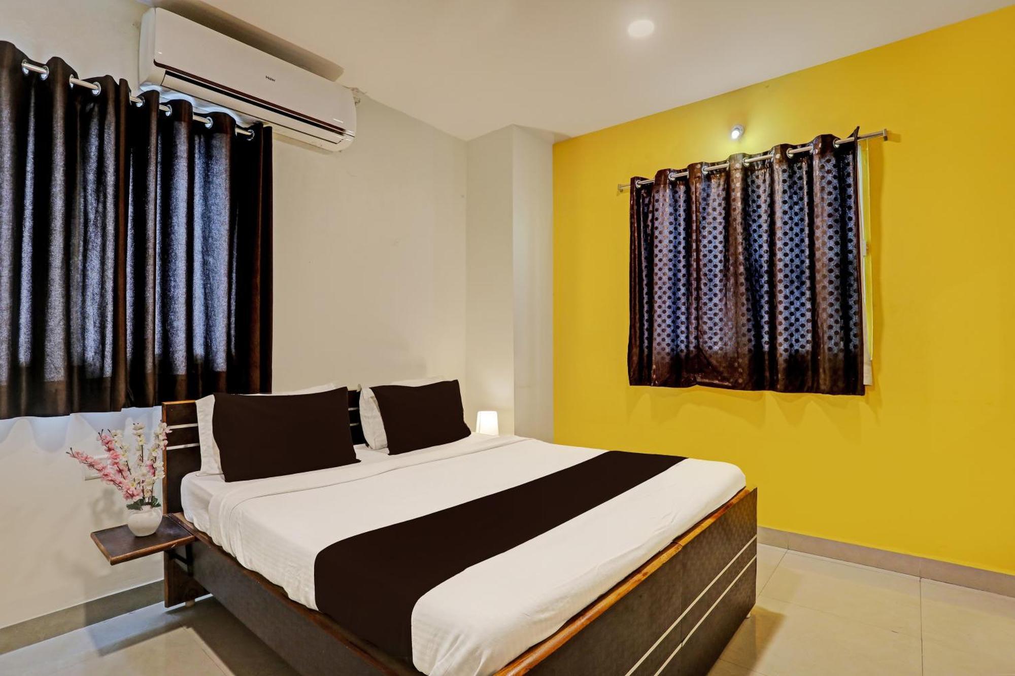 Hotel Airport Land Нью-Дели Экстерьер фото