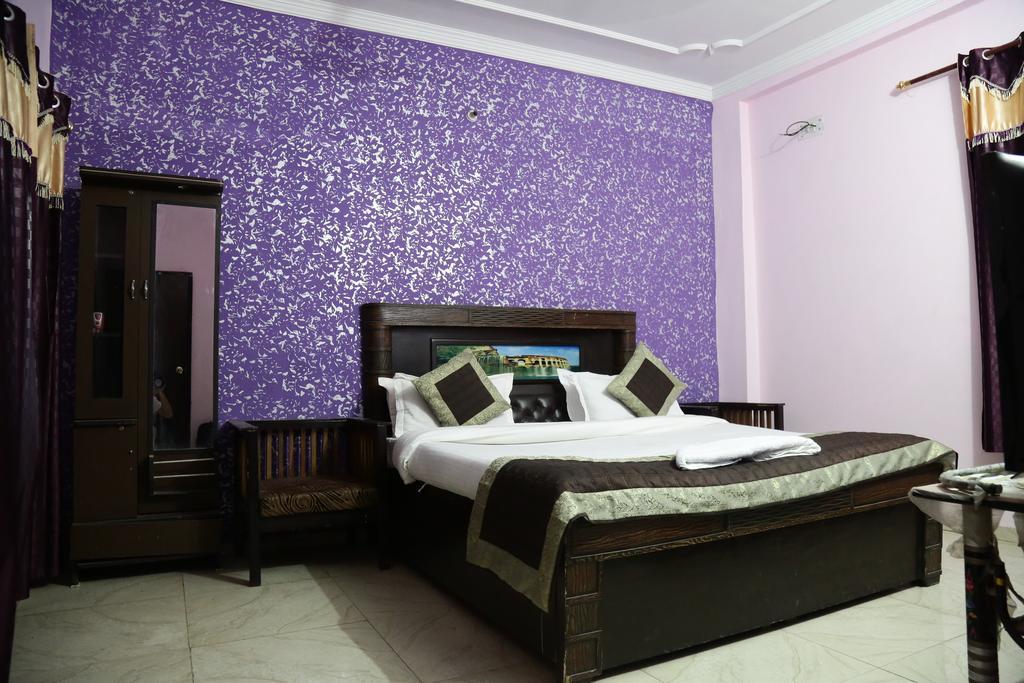 Hotel Airport Land Нью-Дели Экстерьер фото