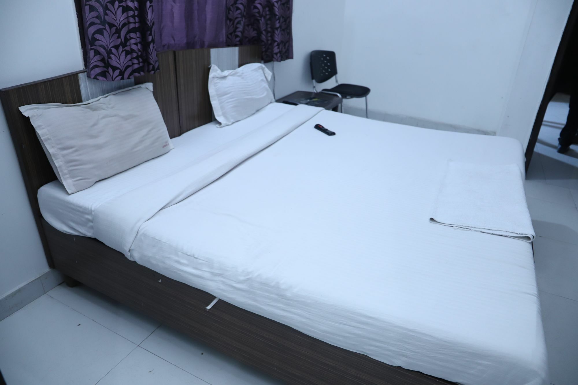 Hotel Airport Land Нью-Дели Экстерьер фото